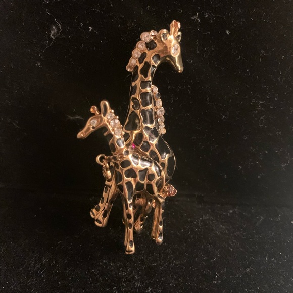 St. John Giraffe Brooch